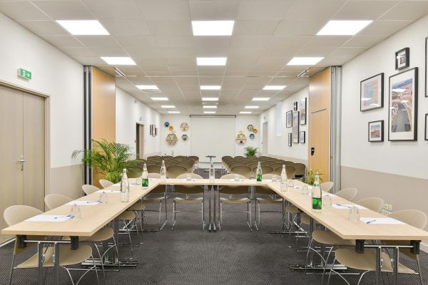 Salle SALLE 60M2